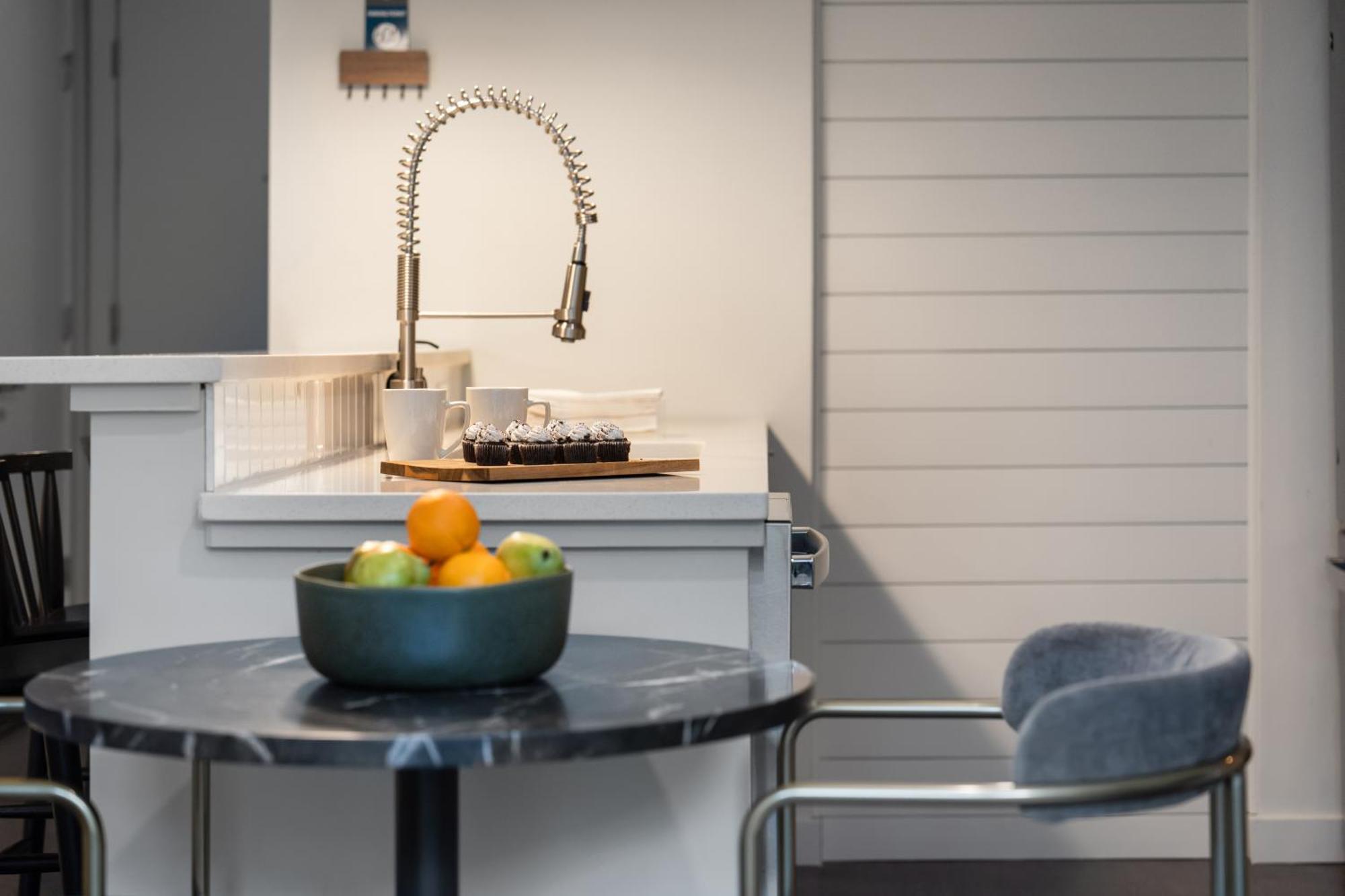 Luxury Apartments By Hyatus At The Asher Стамфорд Екстериор снимка